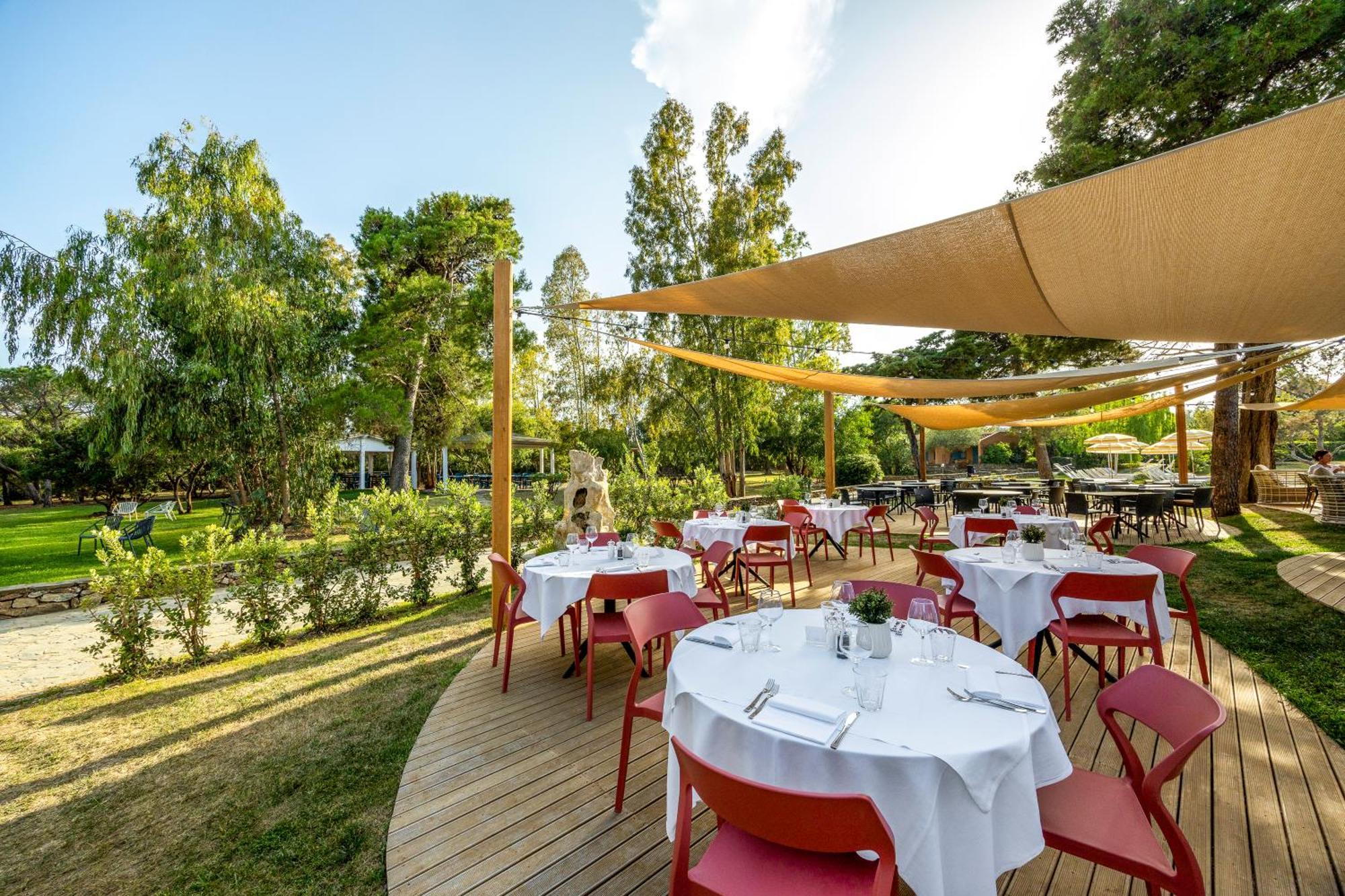 Mclub Budoni Exterior photo